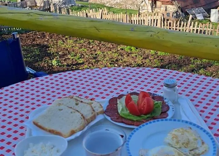 Bed & Breakfast Etno Koliba - Gornji Lukomir